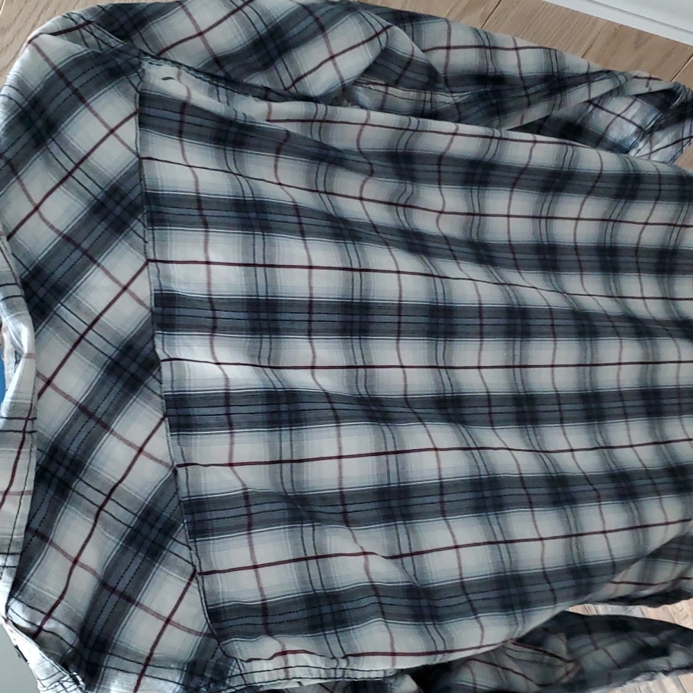 Helix button down - Picture 5 of 5